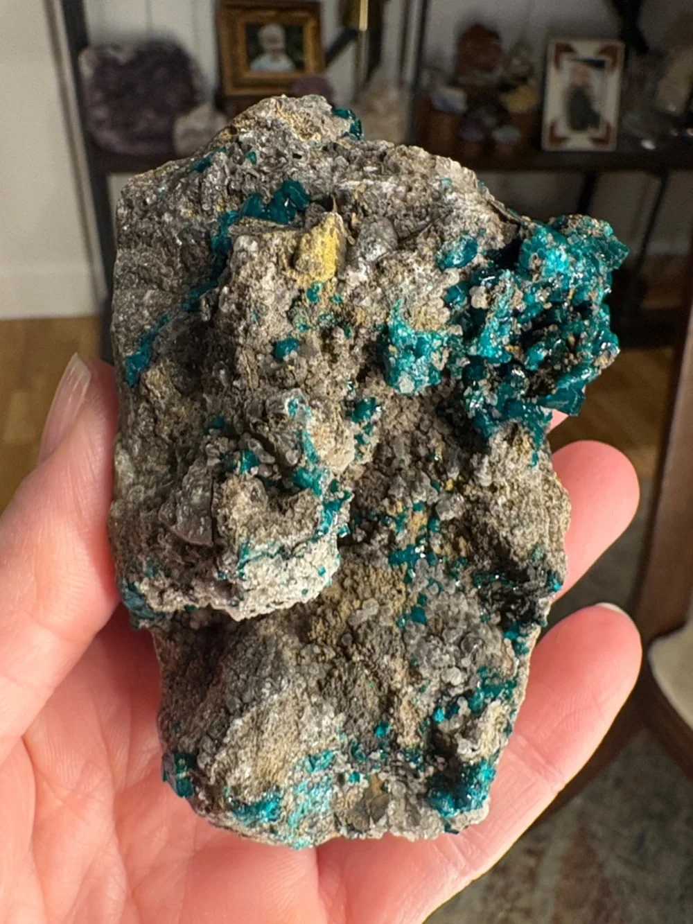 Large Dioptase on Matrix - Picture 3 of 5